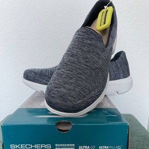 NEW Womens Sketchers Go Walk Evolution Ultra 15733 style: AMAZING 9.5 M Navy NIB